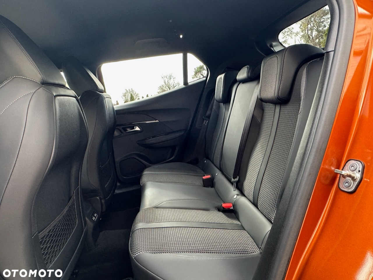 Peugeot 2008 1.2 PureTech GT Pack S&S EAT8 - 15