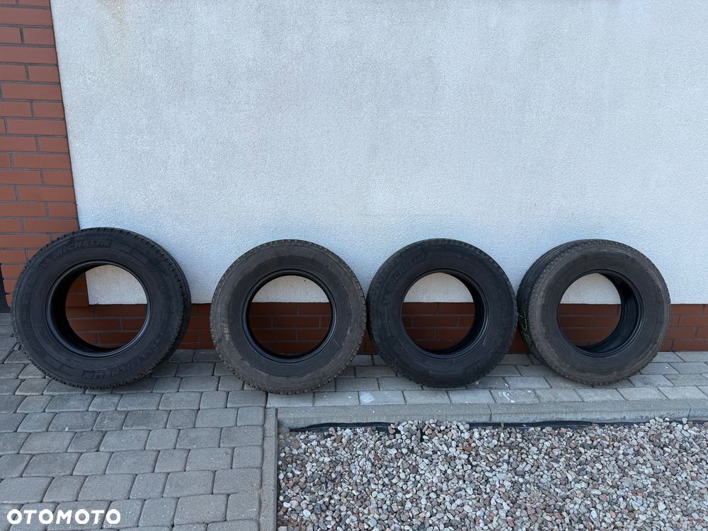 Michelin Agilis Camping 225 75 R16 CP DOT 2020 - 1