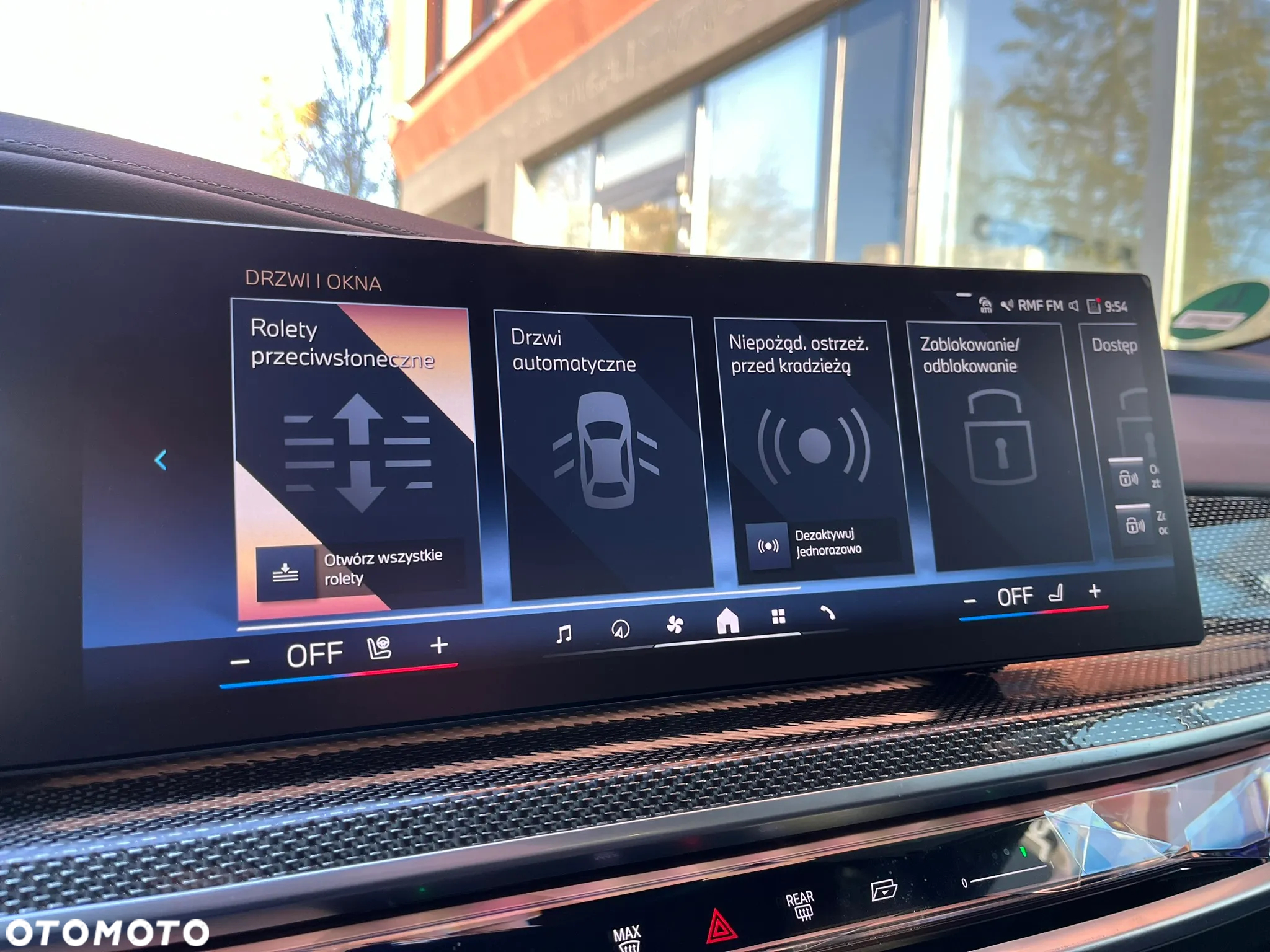 BMW Seria 7 750e PHEV xDrive M Sport sport - 16