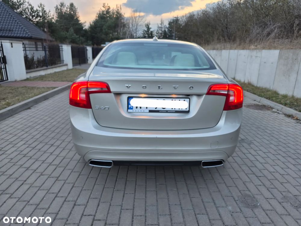 Volvo S60 D4 Geartronic Summum - 15