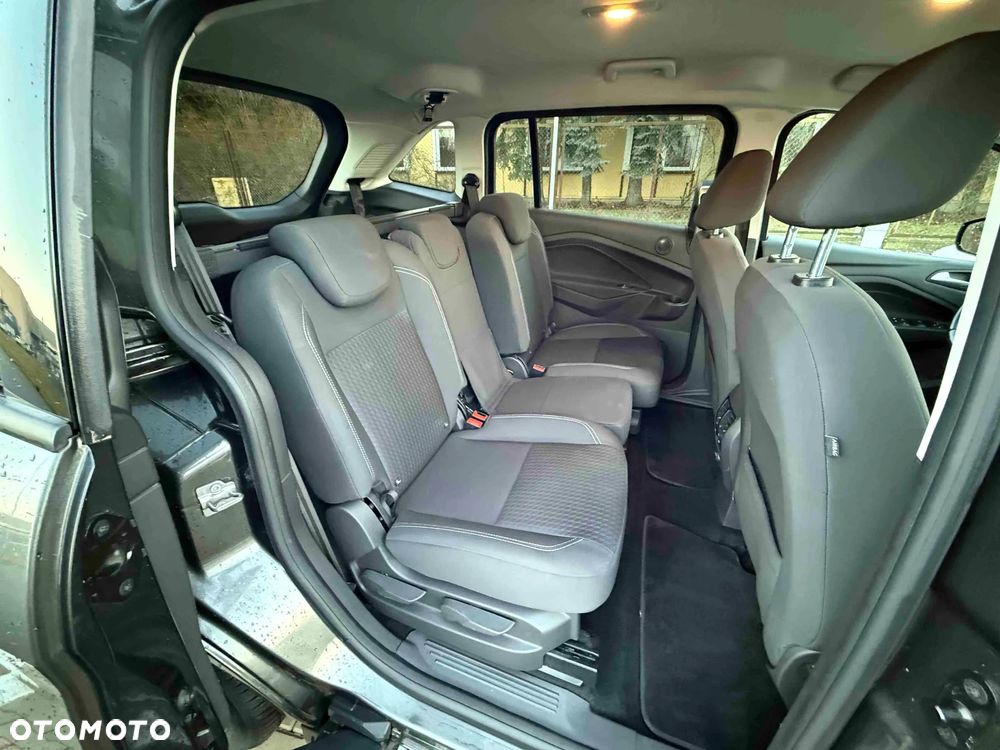 Ford Grand C-MAX - 20