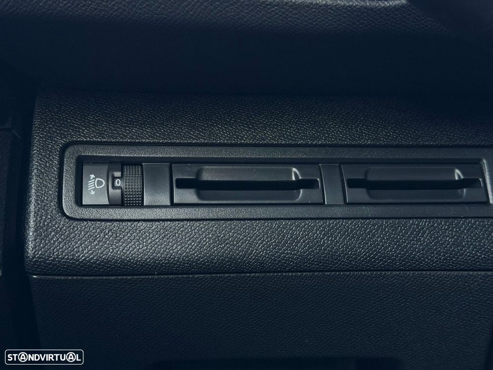 Peugeot 3008 1.5 BlueHDi Active - 22