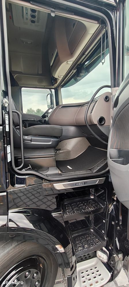DAF XF 530 Low Deck - 16