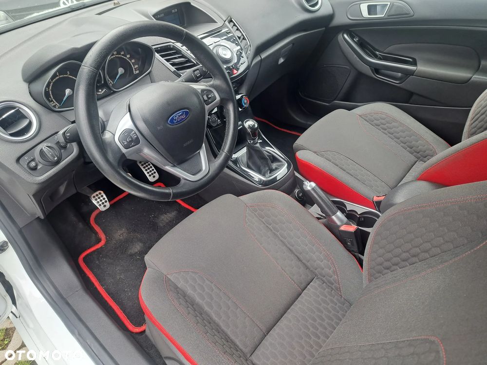 Ford Fiesta 1.0 EcoBoost Start-Stop ST-LINE - 10