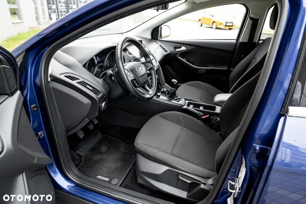 Ford Focus 1.0 EcoBoost Trend - 16