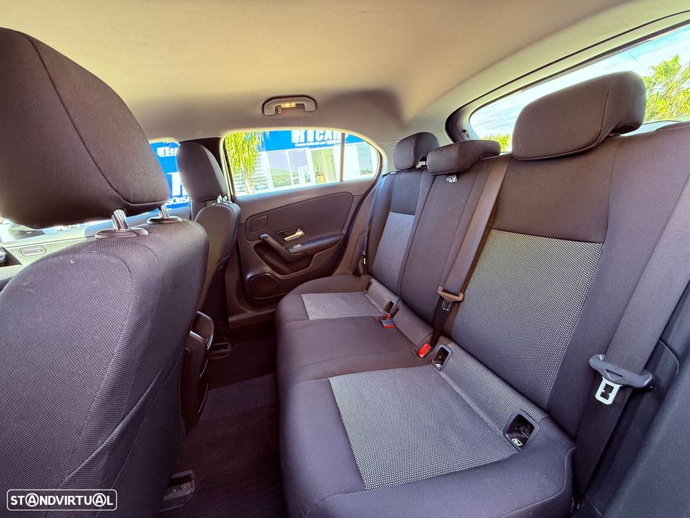 Mercedes-Benz A 180 d Business Solutions - 27