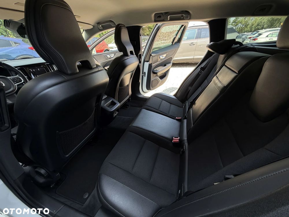 Volvo V60 D4 Geartronic Momentum Pro - 20