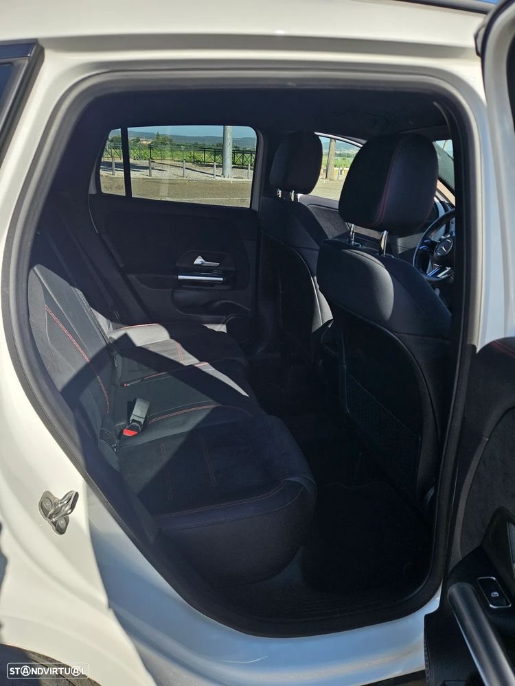 Mercedes-Benz GLA 250 e AMG Line — fotografia 12