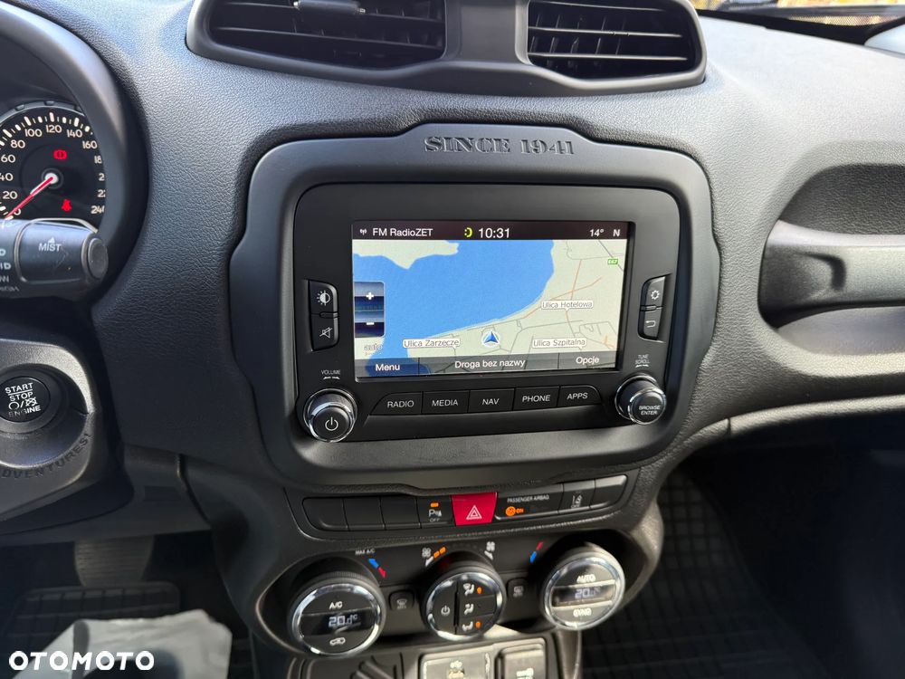 Jeep Renegade - 32