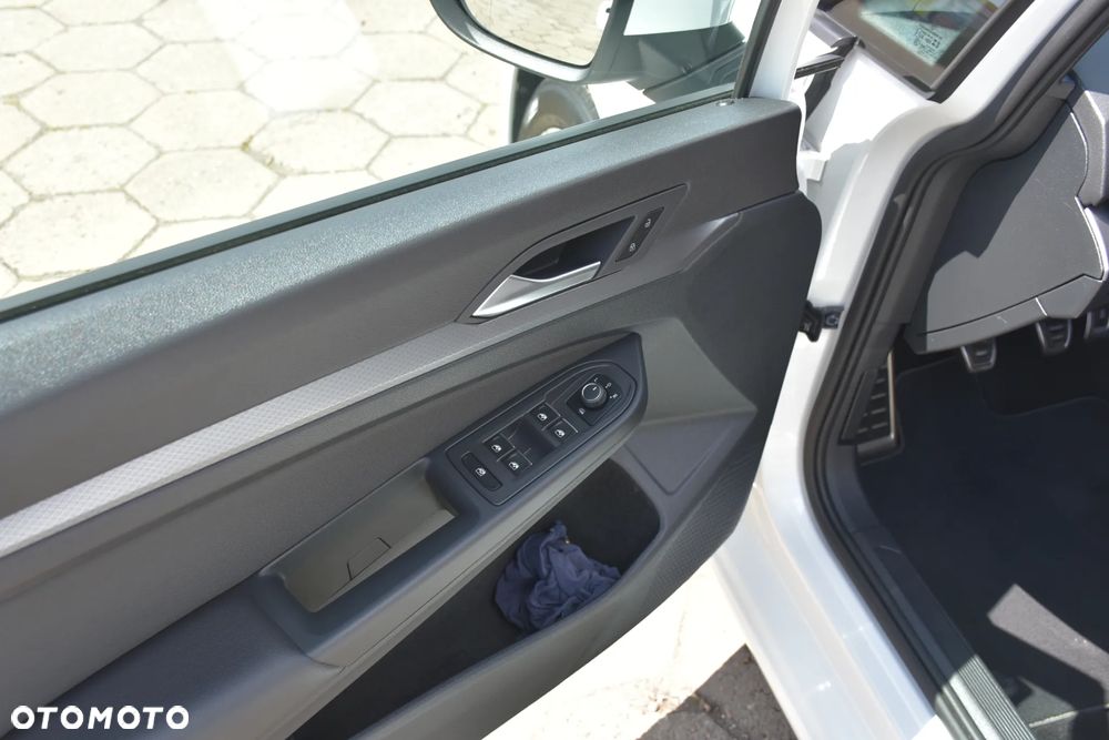 Volkswagen Golf 1.5 TSI OPF Active - 12