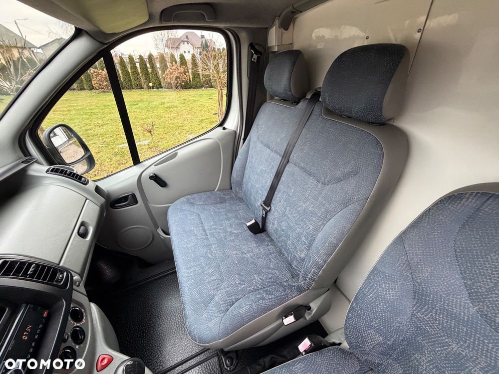 Nissan Primastar - 11