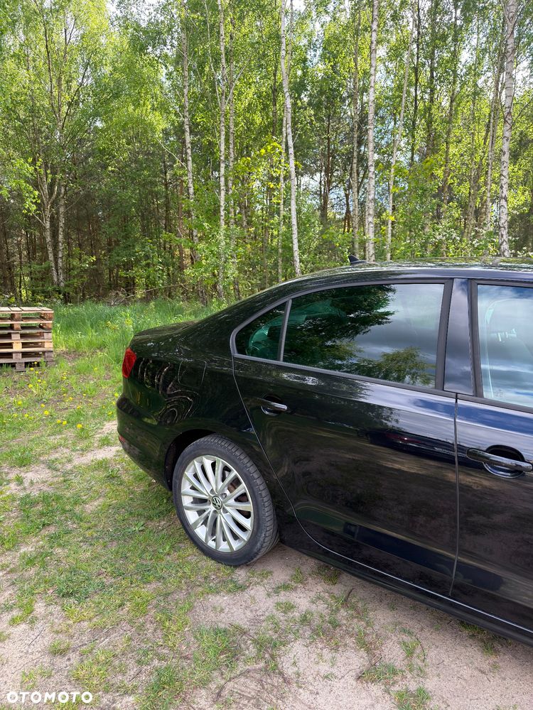 Volkswagen Jetta 1.6 TDI DPF Comfortline - 6