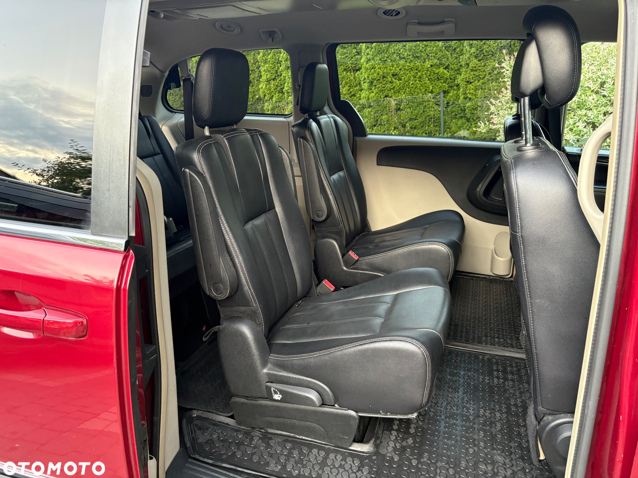 Chrysler Town & Country 3.6 Touring - 10