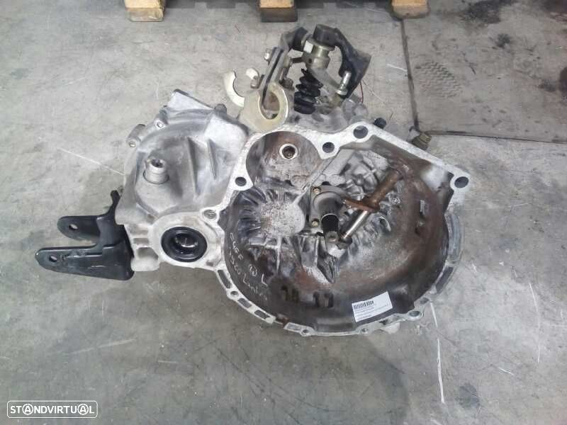 CAIXA VELOCIDADES HYUNDAI LANTRA II 1998 - 4