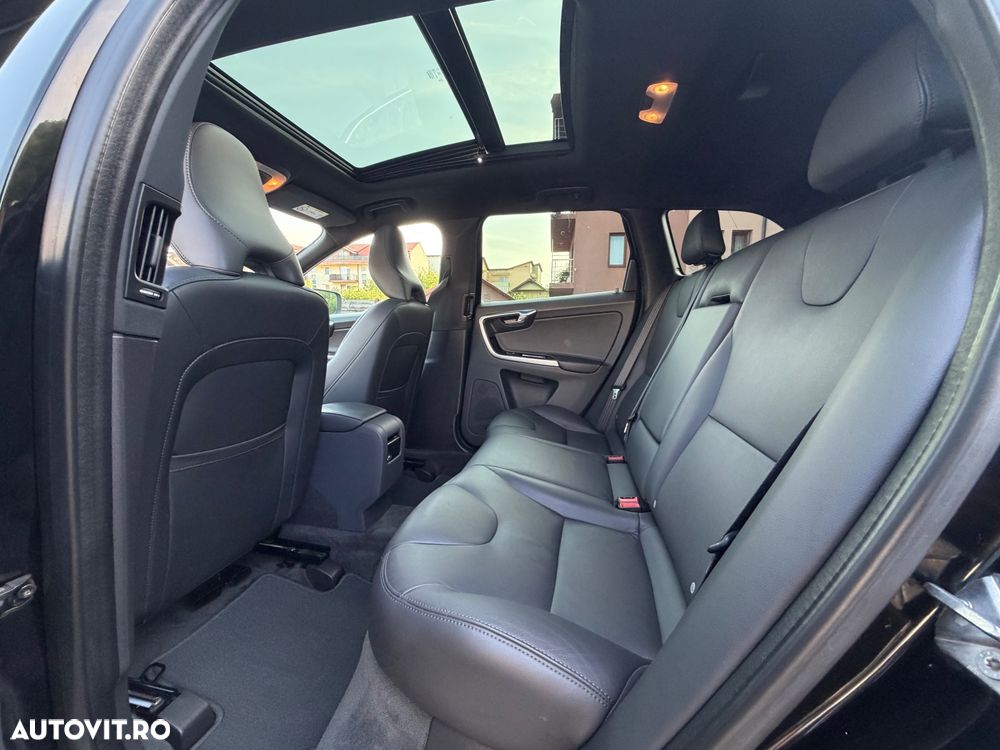Volvo XC 60 D4 Geartronic Summum - 21