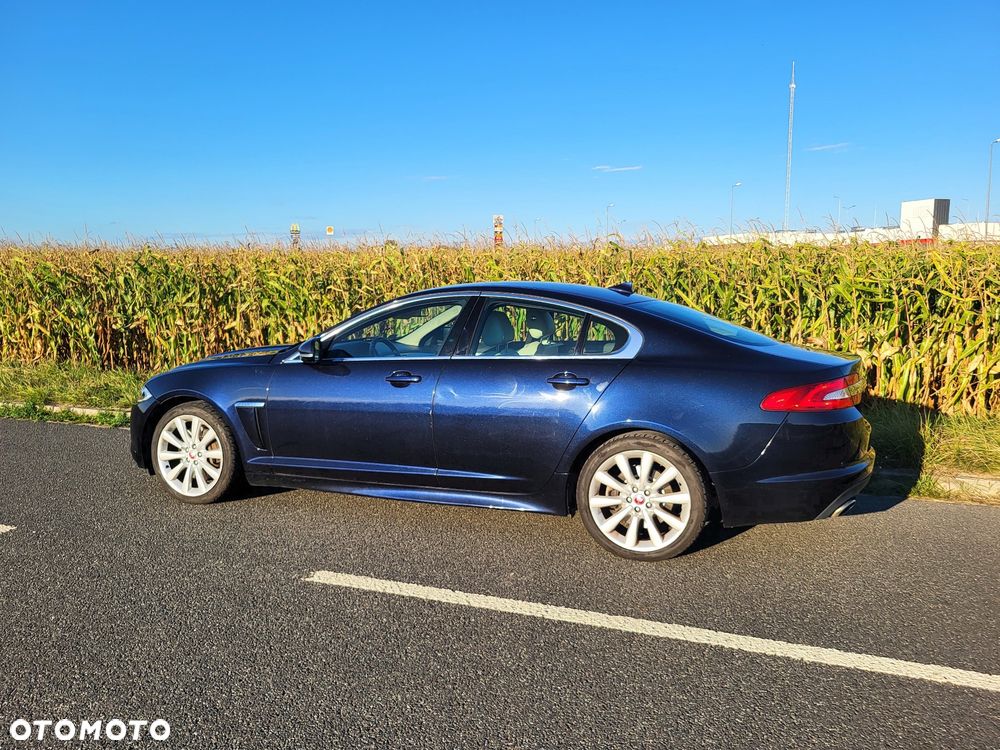 Jaguar XF 3.0 V6 Kompressor AWD - 4