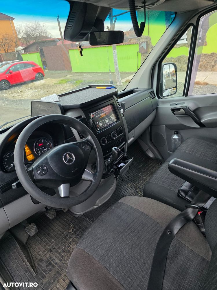 Mercedes-Benz Sprinter - 6