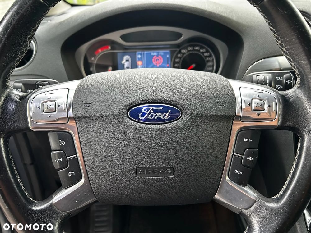 Ford S-Max 2.0 TDCi DPF Titanium X - 37