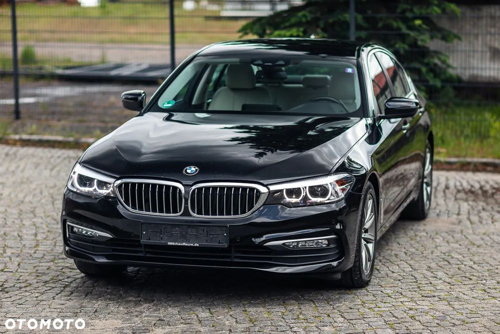 BMW Seria 5 520d Luxury Line - 2