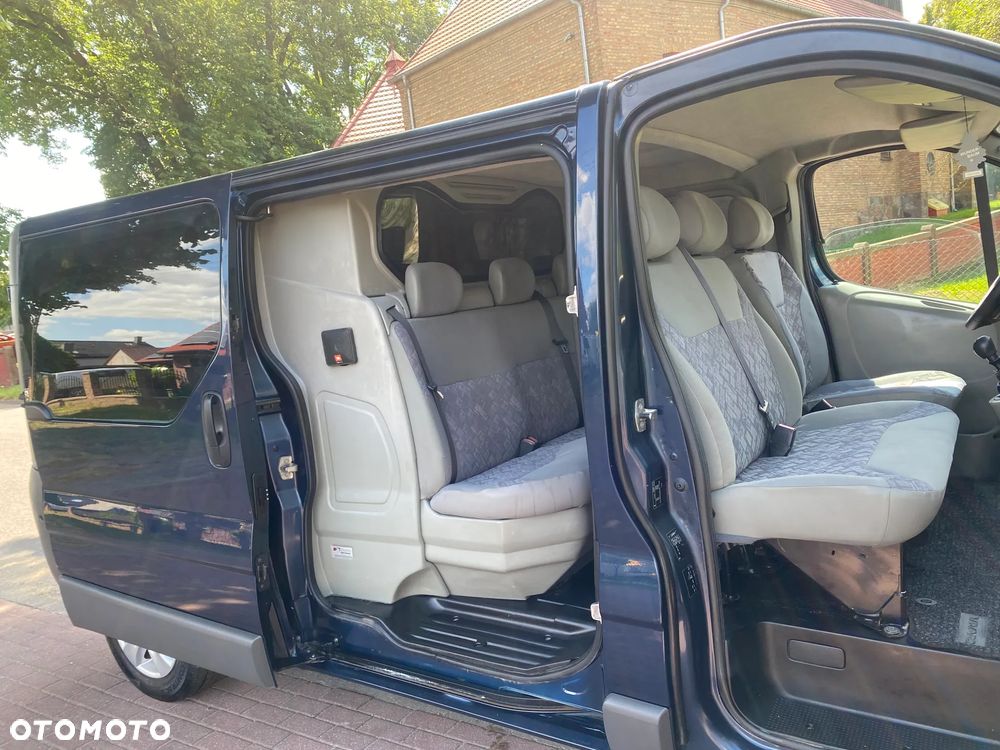 Opel Vivaro - 10