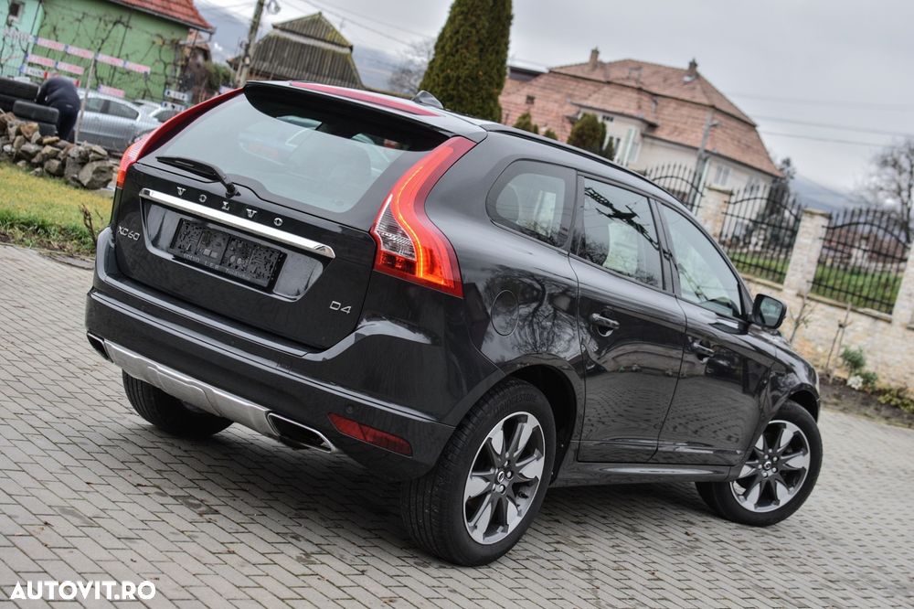 Volvo XC 60 D4 Geartronic Summum - 10