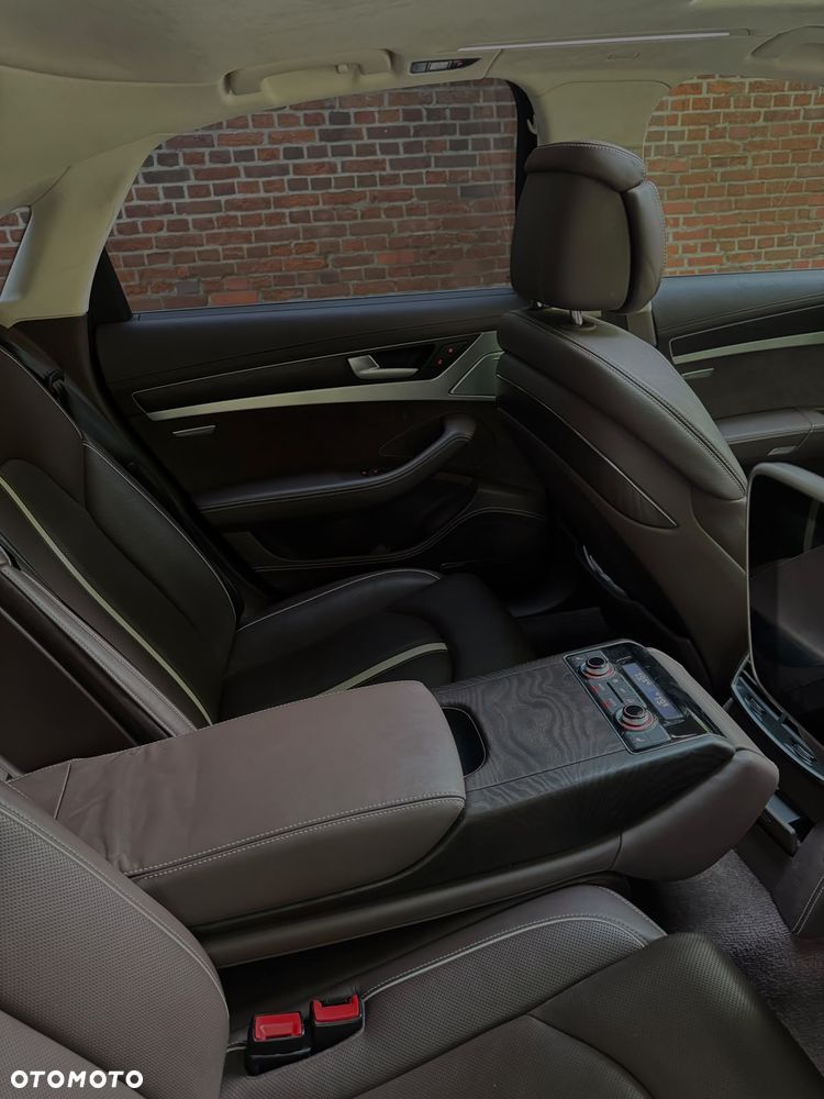 Audi A8 4.2 TDI clean diesel Quattro - 16