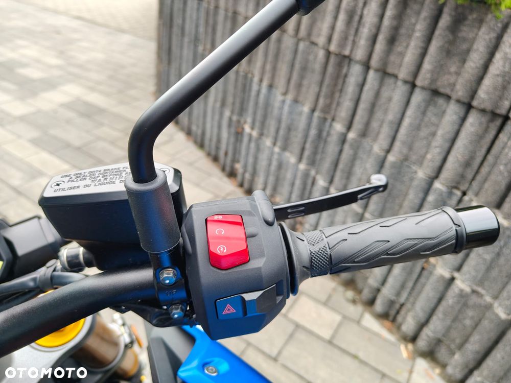 Suzuki GSX 1000 - 14