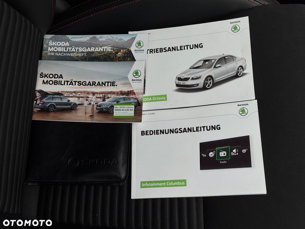 Skoda Octavia 2.0 TDI DSG RS - 34
