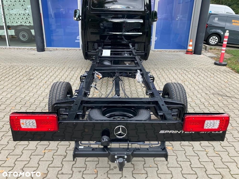 Mercedes-Benz Sprinter 317 CDI OM654 - 8