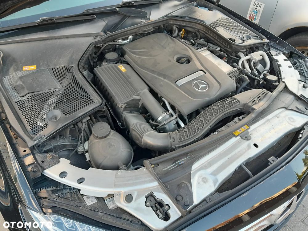 Mercedes-Benz Klasa C 300 7G-TRONIC AMG Line - 14