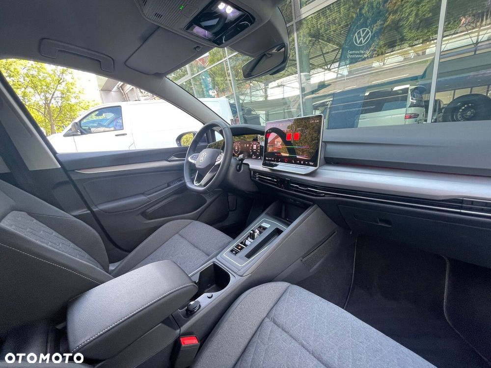 Volkswagen Golf Variant - 13