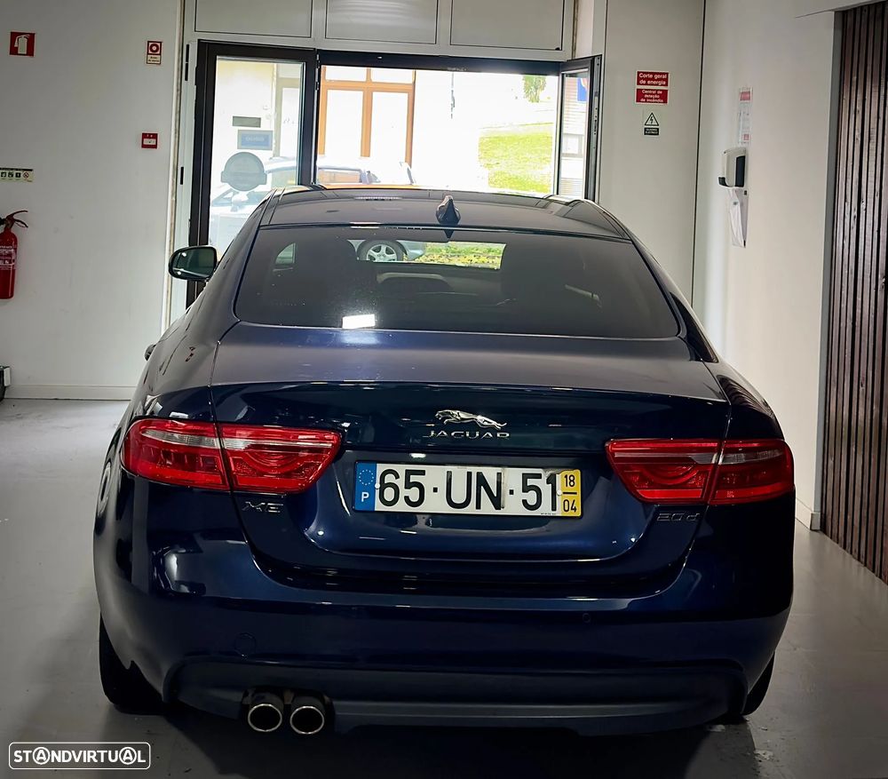 Jaguar XE 2.0 D Prestige Aut. - 5
