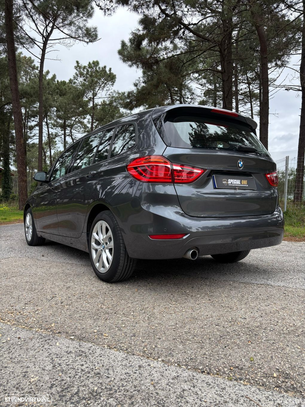 BMW 216 Gran Tourer d - 12