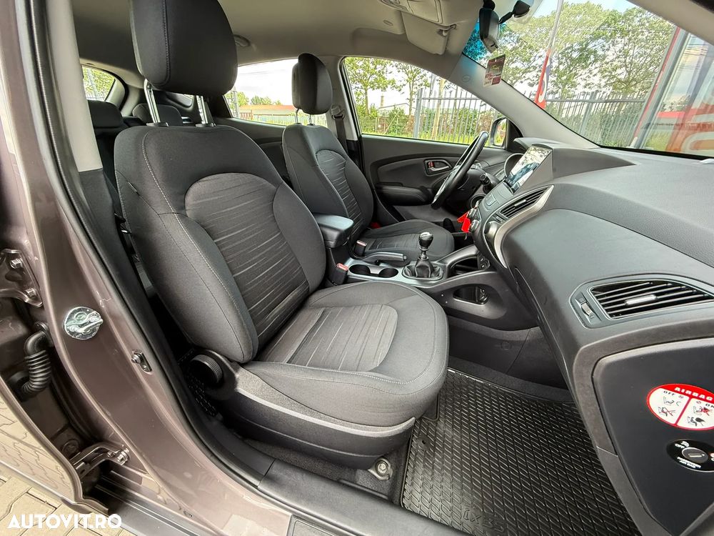 Hyundai ix35 2.0 CRDI 4WD Style - 16