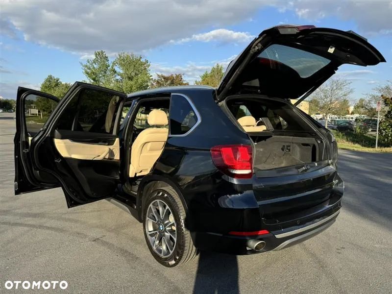BMW X5 xDrive35i - 38