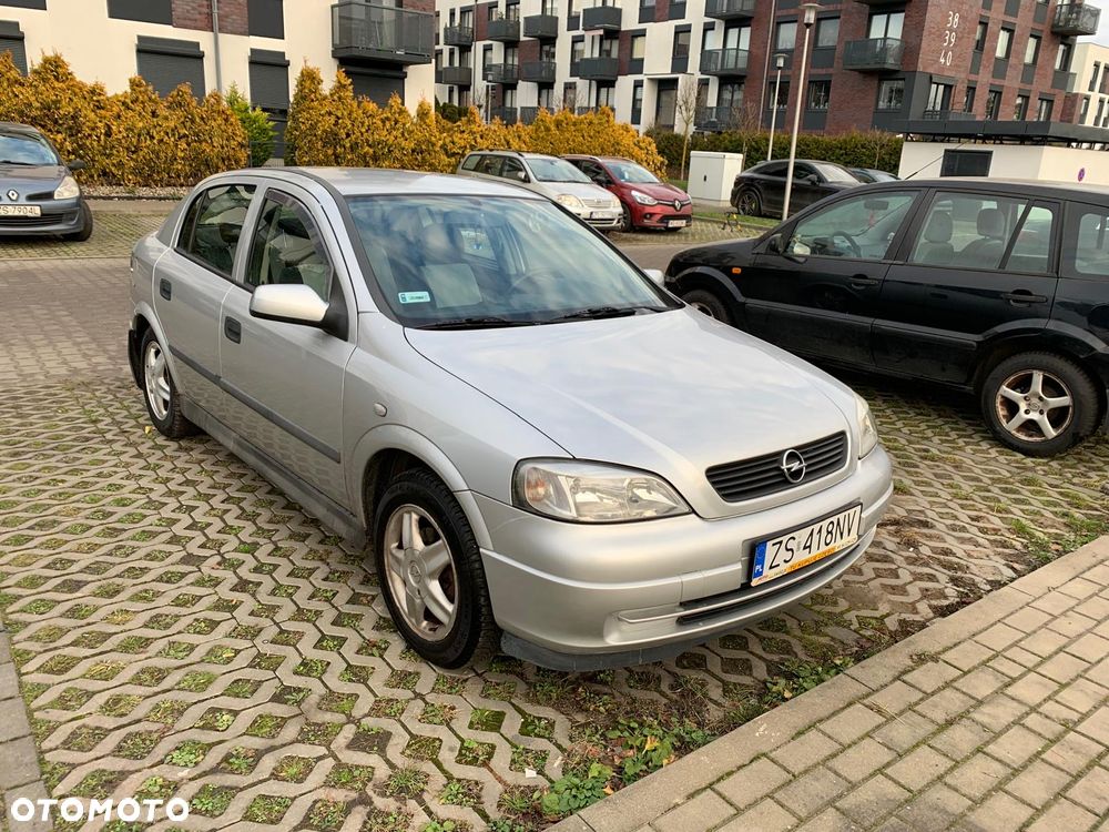 Opel Astra - 1