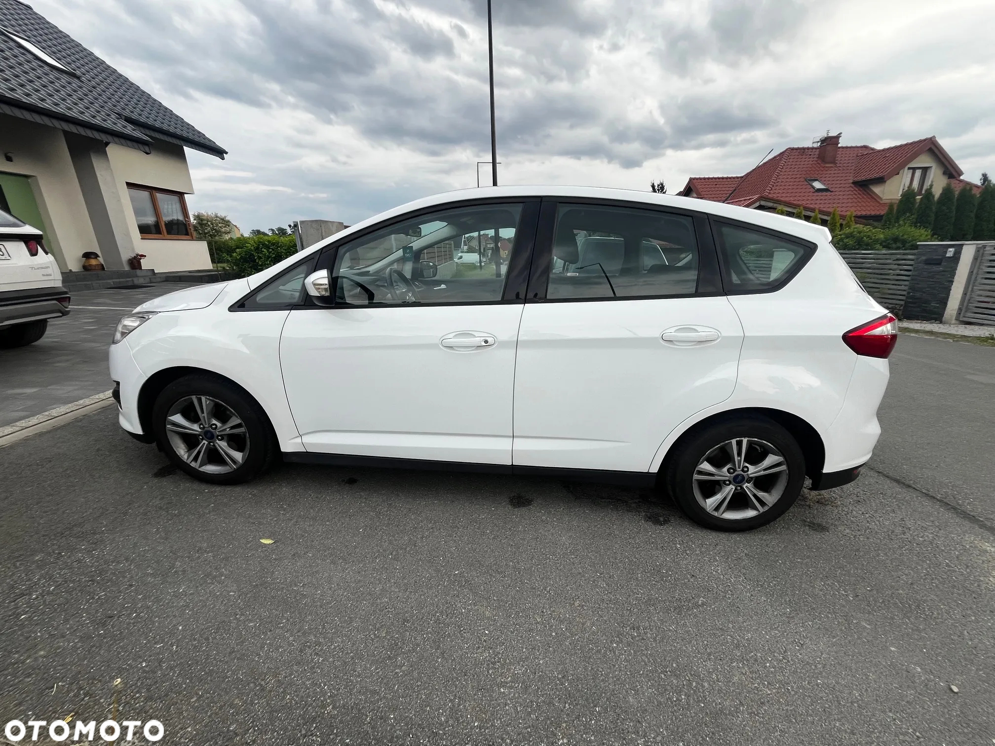 Ford C-MAX 1.6 TDCi Trend - 4