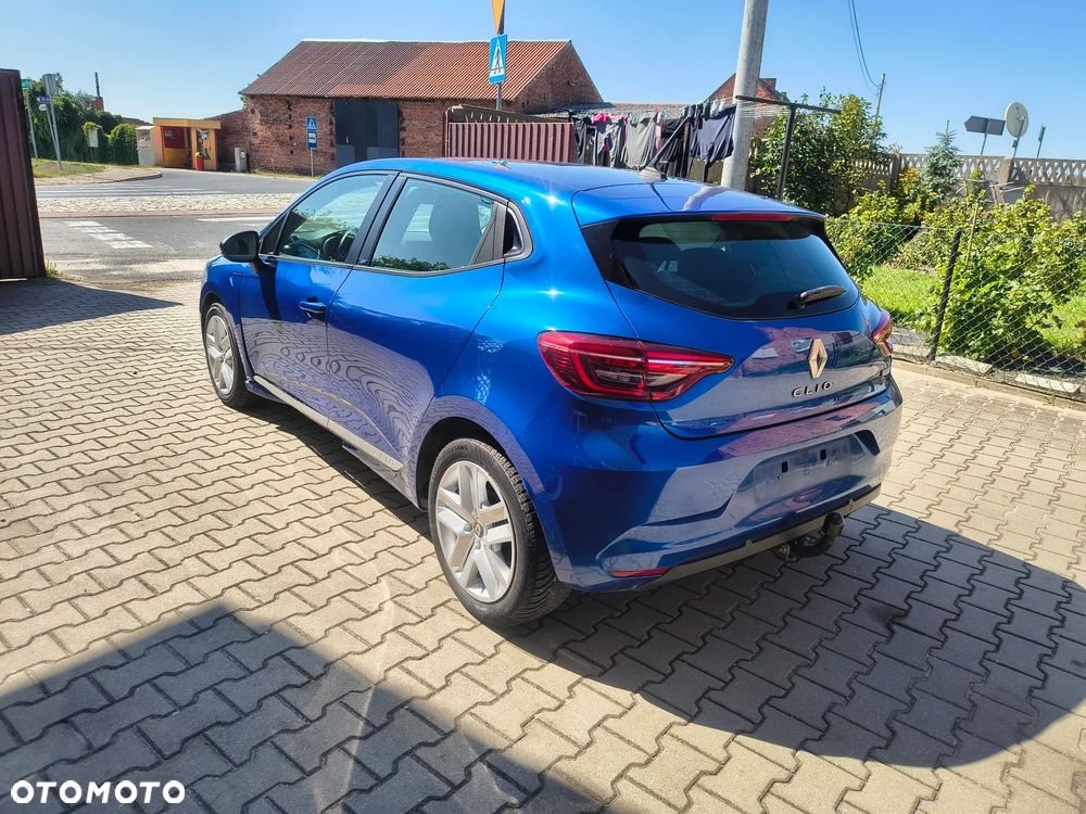 Renault Clio - 9