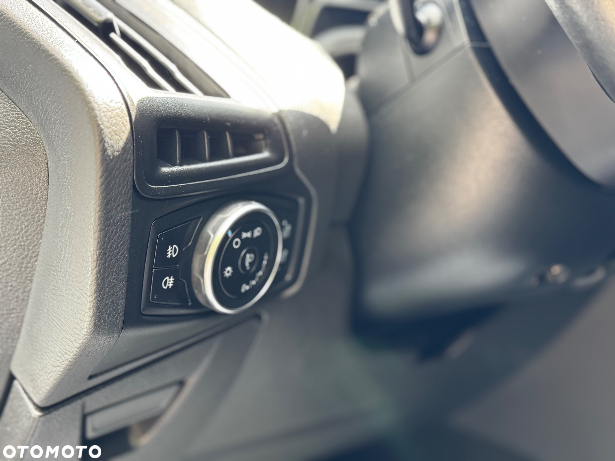 Ford Focus 1.5 TDCi SYNC Edition ASS - 13