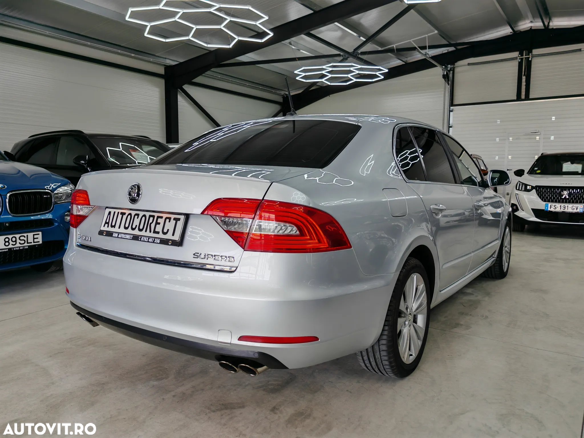 Skoda Superb 2.0 TSI Ambition - 5