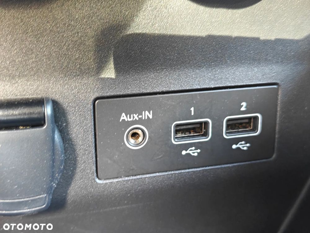 Renault Clio 1.0 TCe Equilibre - 28