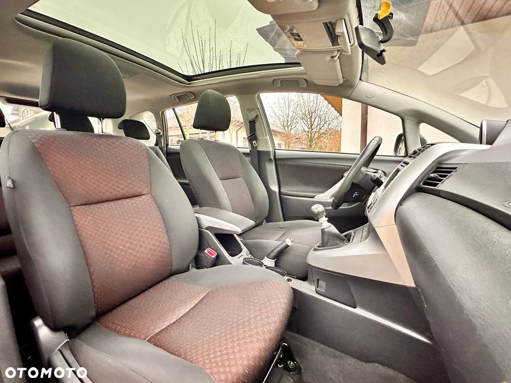 Toyota Verso - 26