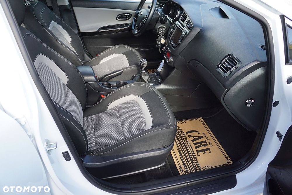 Kia Ceed 1.4 CVVT ISG Dream Team Edition - 16