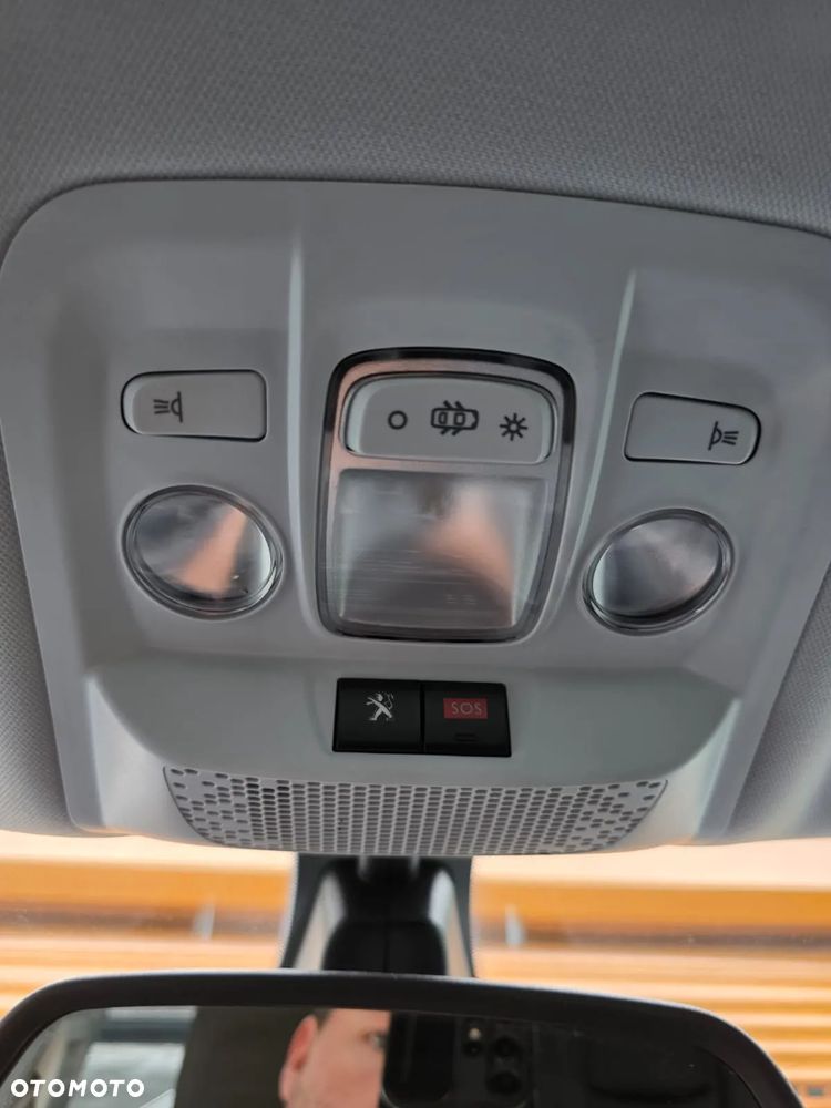Peugeot 2008 PureTech 110 Stop&Start Crossway - 32