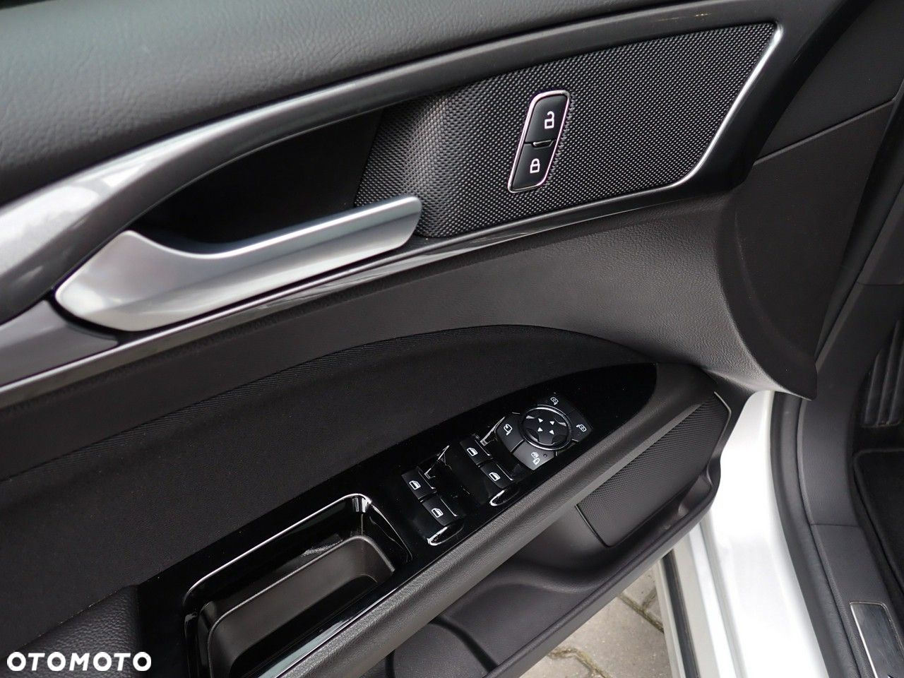 Ford Mondeo - 24