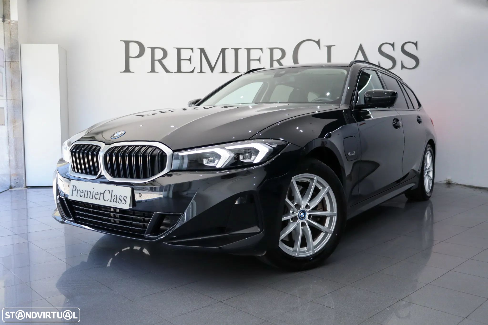 BMW 320 e Touring Auto - 1