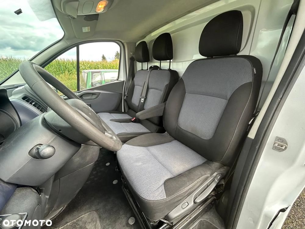 Opel Vivaro - 12