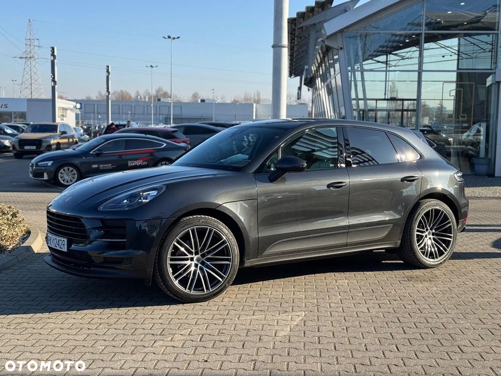 Porsche Macan Standard - 2
