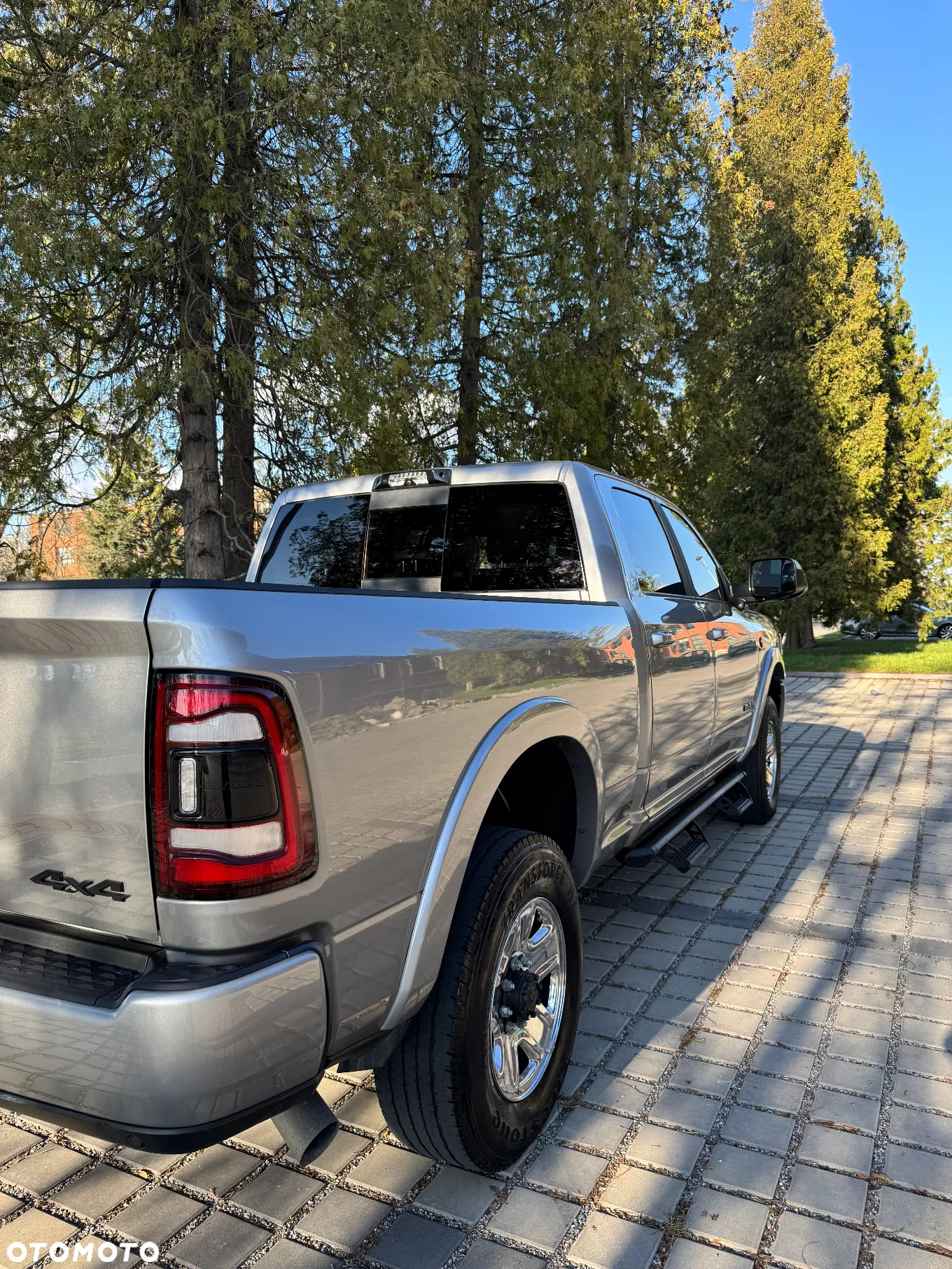 Dodge RAM 1500 5.7 4x4 - 18