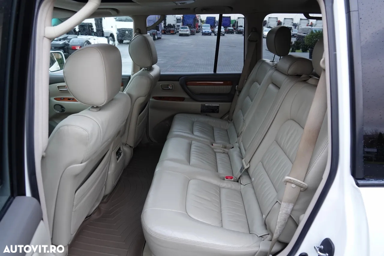 Lexus Seria LX - 25